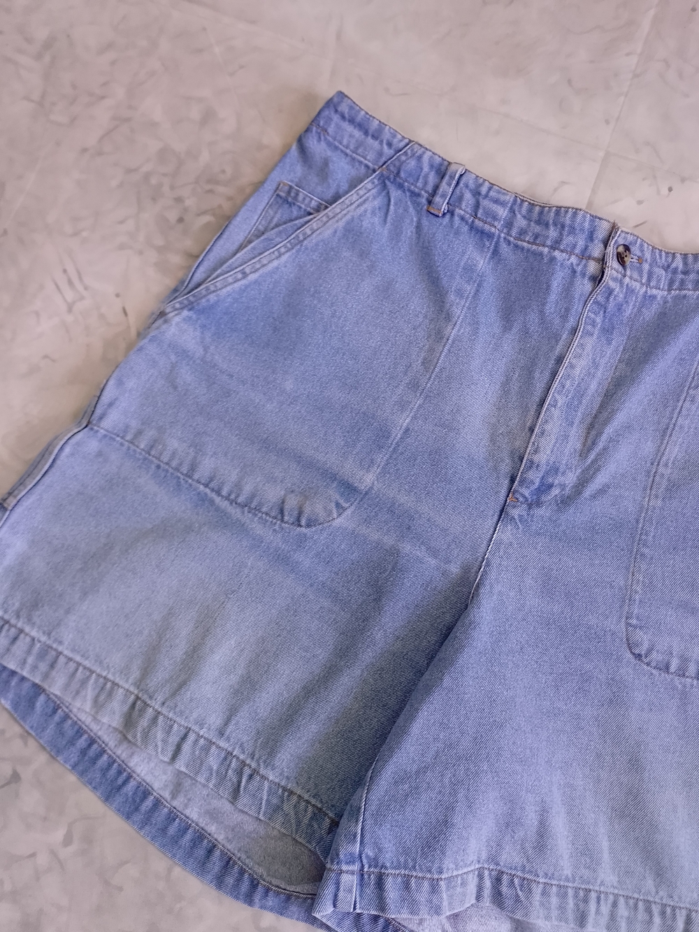 Vintage 90s Light Blue Denim Women’s Shorts - Picture 8 of 9